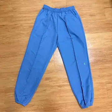 라이트 블루 조거 팬츠