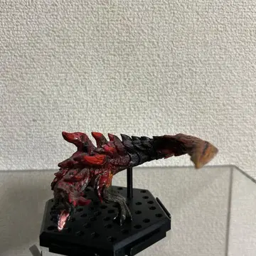 몬스터 헌터 몬헌 피규어 멸겁룡 디노발드