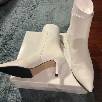 가라루다갸란티 화이트 가죽풍 숏부츠