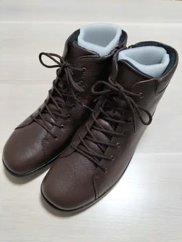 새상품 아킬레스 솔보 부츠 25cm