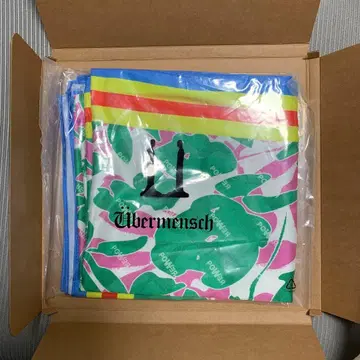 G-DRAGON 전시회 FAM DAY 한정판 POWER 스카프 지용