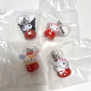산리오 딸기 메지루시 액세서리 키티 우사하나 마이멜로디 쿠로미 4점