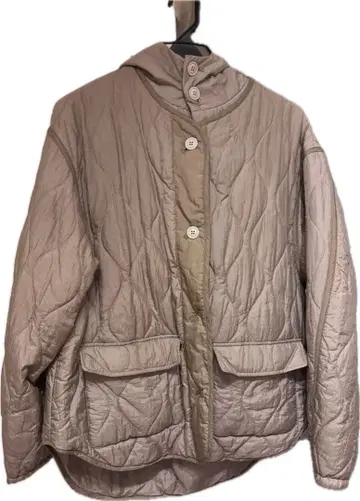 HeRIN.CYE 베이지 퀼팅 자켓 후드 부착