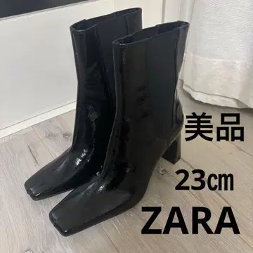 새상품급 ZARA 에나멜 사이드 고어 부츠 청키힐 23cm 36