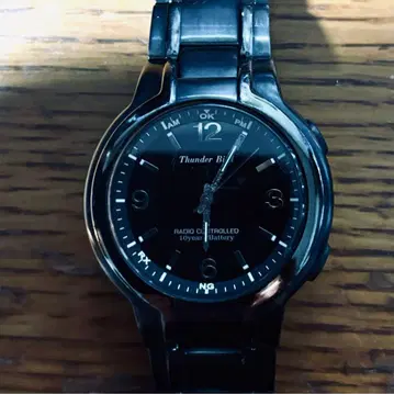시장에 유통된 초레어 환상의 Thunder Bird 블랙 전파 시계