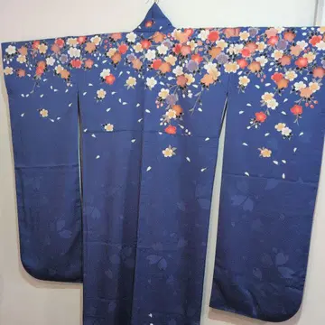 화려한 벚꽃 꽃무늬 네이비색 후리소데