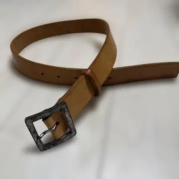 ripvanwinkle 베이지 가죽 벨트