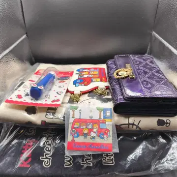 헬로키티 잡화 모음