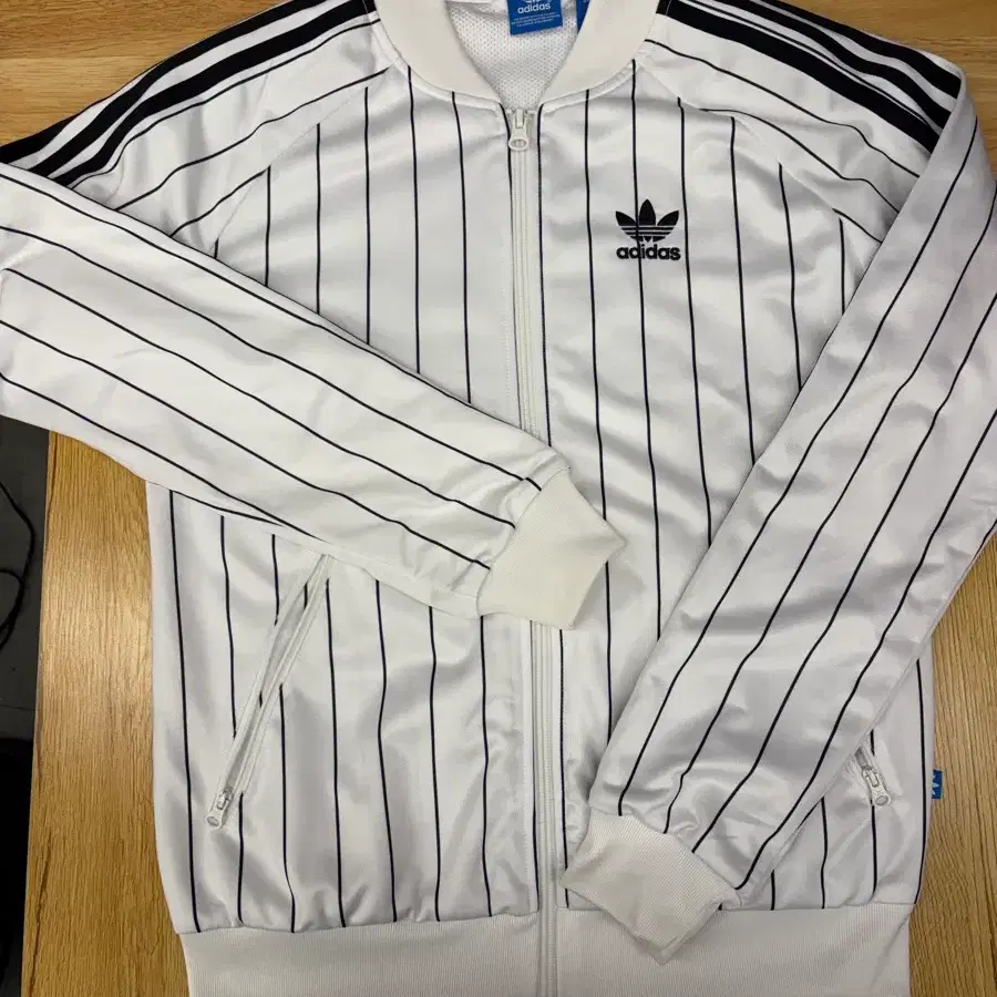 90] Adidas Supergirl Stripe Track Top Jersey on Bunjang Global Site.
