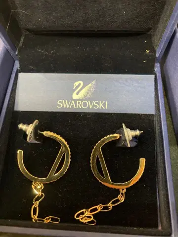 스와로브스키 귀걸이 내일 발송^_^