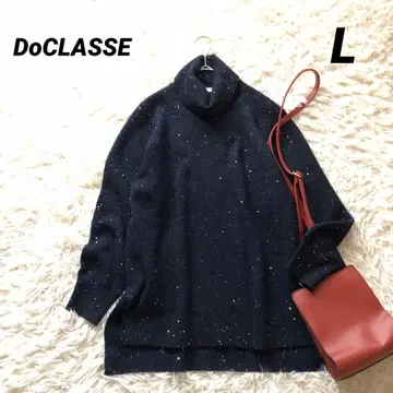 두클라쎄 [ L ] 터틀넥 니트 라메 스팽글 슬릿 네이비