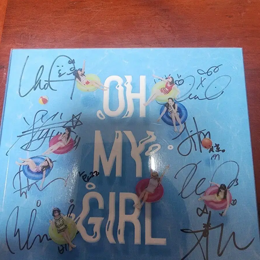 Quick sale) Oh My Girl Closer sign album | Bunjang Global