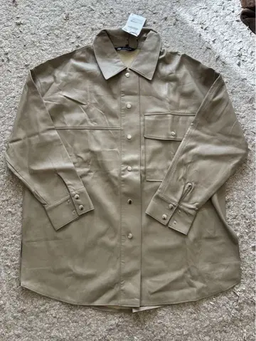 ZARA 자라 페이크 레더 자켓 베이지