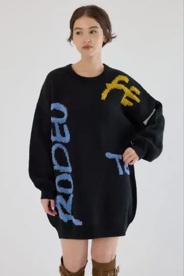 레터링 로고 니트 원피스 블랙