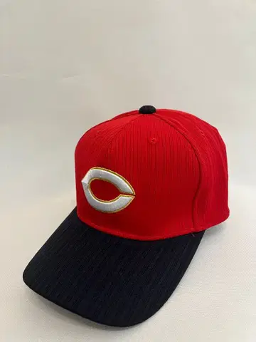 [ MIZUNO ] 히로시마 카프 캡 레드 블랙 카부쿠 KABUKU