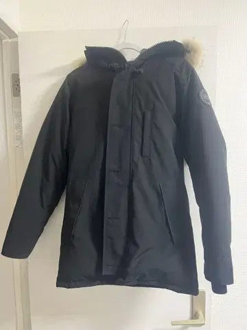 Canada Goose 블랙 라벨 샤토 다운 자켓 XS