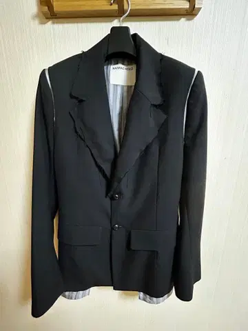 NAMACHEKO 테일러드 자켓 블랙