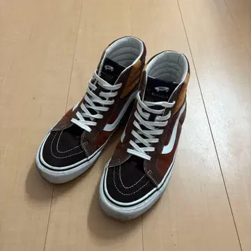 Vans Sk8-Hi NOAH 콜라보 스니커즈