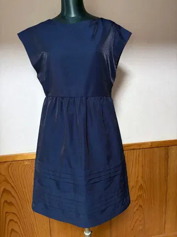 새상품급 마릴린문 예쁜 원피스 발표회나 경사에도 가슴 너비 42cm