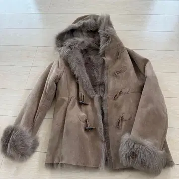 천연 가죽 베이지 무스탕 코트 후드 부착 더플 여성용 아우터