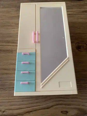 리카짱 마이홈 플랜. 의류 옷장. 1986