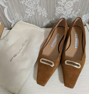 페리코 PELLICO 세미 스퀘어토 스웨이드 펌프스 아넬리 사투르노