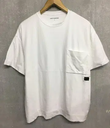 유니폼 익스페리먼트 프라그먼트 25ss 새상품급 티셔츠