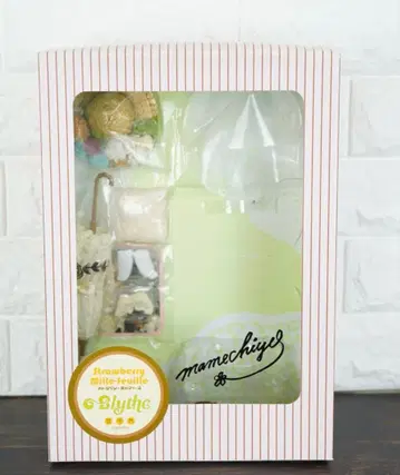 네오 브라이스 스트로베리 밀피유 의류만