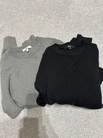 매끄러운 코튼 크루넥 스웨터 M 사이즈 블랙 새상품 2장 일괄