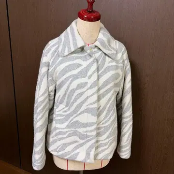 EVEX by KAZIA 제브라 패턴 재킷 사이즈 40