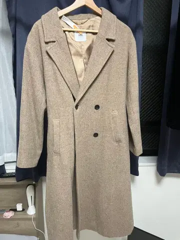 Tonal 베이지 더블 브레스트 코트 클리닝 완료