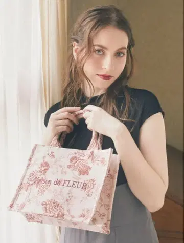 메종 드 플뢰르 토와 드 주이 토트 S