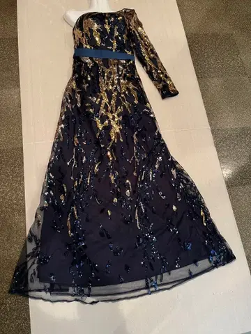 새상품급 이브닝/콘테스트/무대 컬러/업무 네이비+골드 스팬 롱