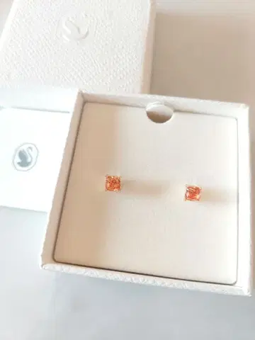 새상품 박스 포함 SWAROVSKI Stilla 1개 귀걸이 스와로브스키