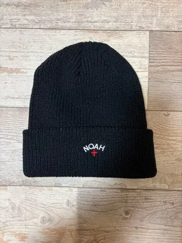 NOAH 블랙 니트 비니
