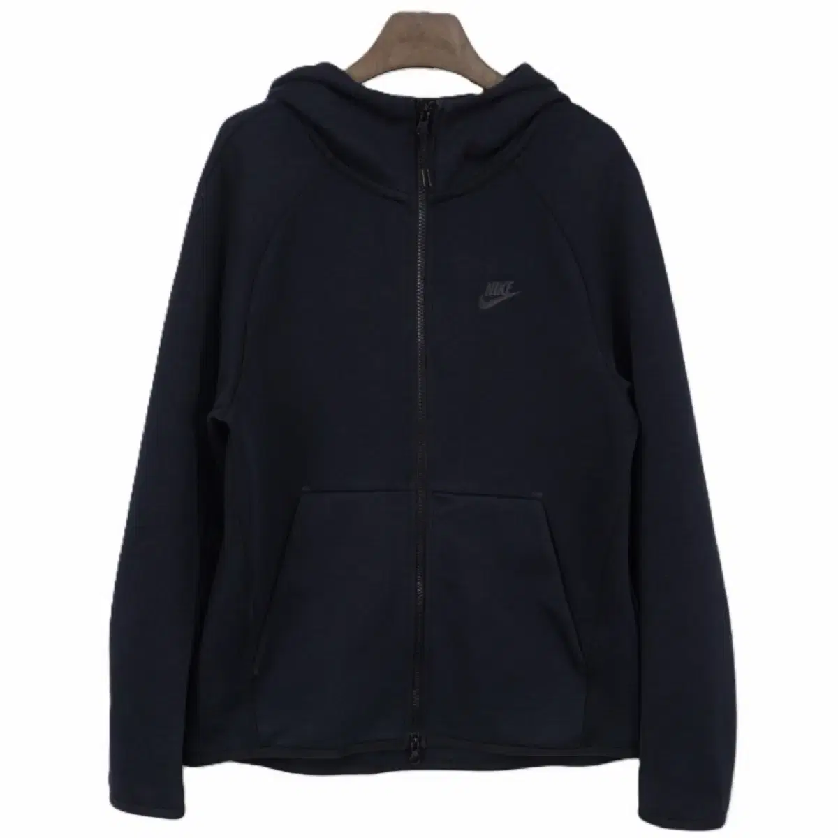 nike tech top and bottom