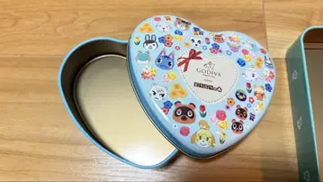 GODIVA x 모여봐요 동물의 숲 캐릭터 캔 세트