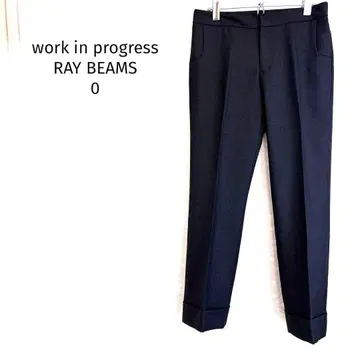 레이빔즈 센터 프레스 테이퍼드 팬츠 안감 부착 깔끔한 블랙