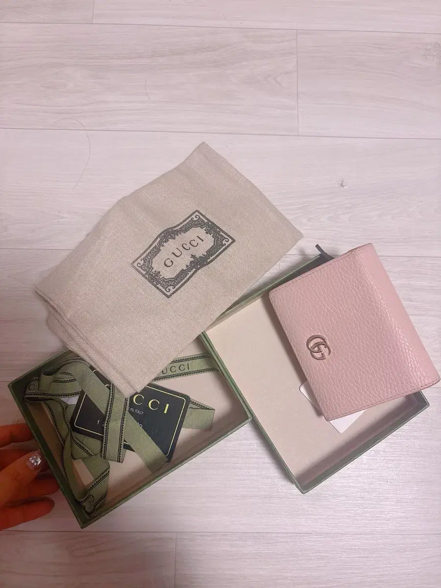 GUCCI | 구찌 (Authentic/Same-day shipping) Gucci Horsebit Wallet  #디올,#샤넬,#루이비통,#입생로랑,#고야드 on Bunjang Global Site.