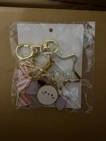 [ 미사용 새상품 ] 이츠데모 코우펜짱 콜라보 키링 캔디