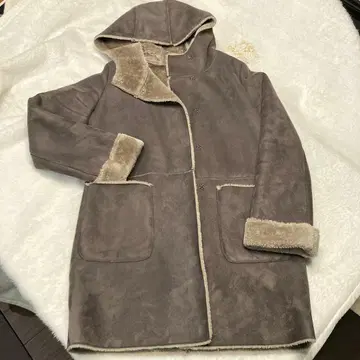 후드 부착 페이크 무스탕 코트 M 사이즈