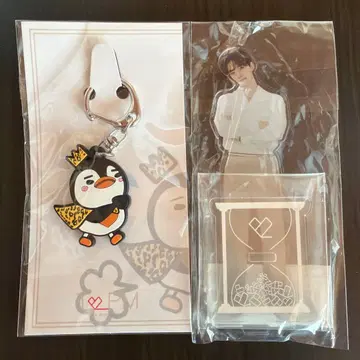 2PM 준호 아크릴 스탠드 러버 키링 2개 세트 미개봉 새상품