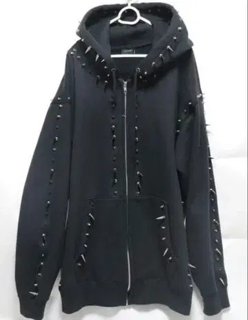 ikumi 스터드 후드티 아노짱 오버 사이즈 블랙