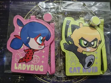 미사용 새상품 미라큘러스 패스케이스 레이디버그와 샤 노와르 세트