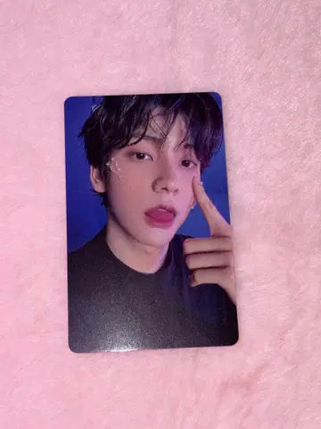 투모로우바이투게더 Starkissed 수빈 럭드