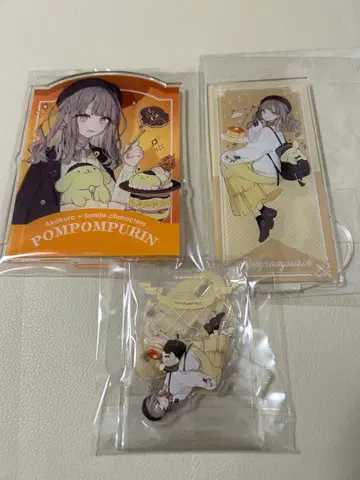 아카쿠라 아크릴 스탠드 산리오 폼폼푸딩