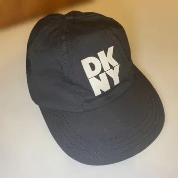 DKNY 블랙 야구 모자