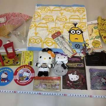 포켓몬 헬로키티 굿즈 세트 스티커 키링 스트랩