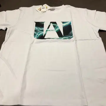 나의 히어로 아카데미아 월드 히어로즈 미션 T셔츠 L사이즈