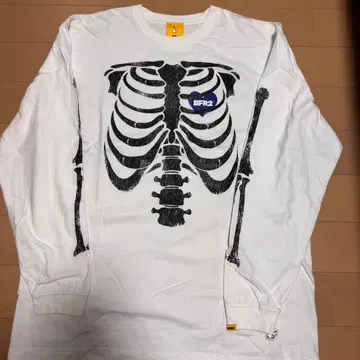 FR2 뼈 롱 T셔츠